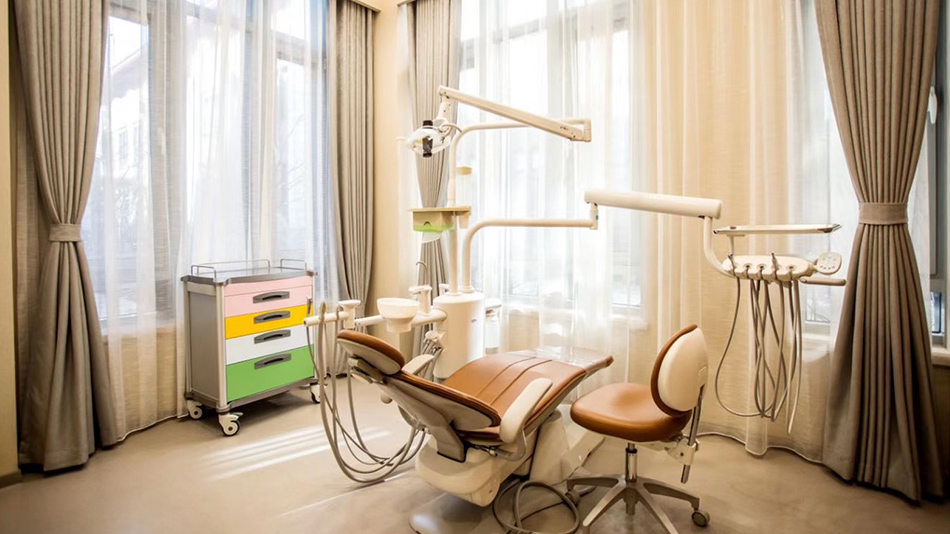 北京維凱爾醫療美容醫院-歐時家具辦公家具定制案例